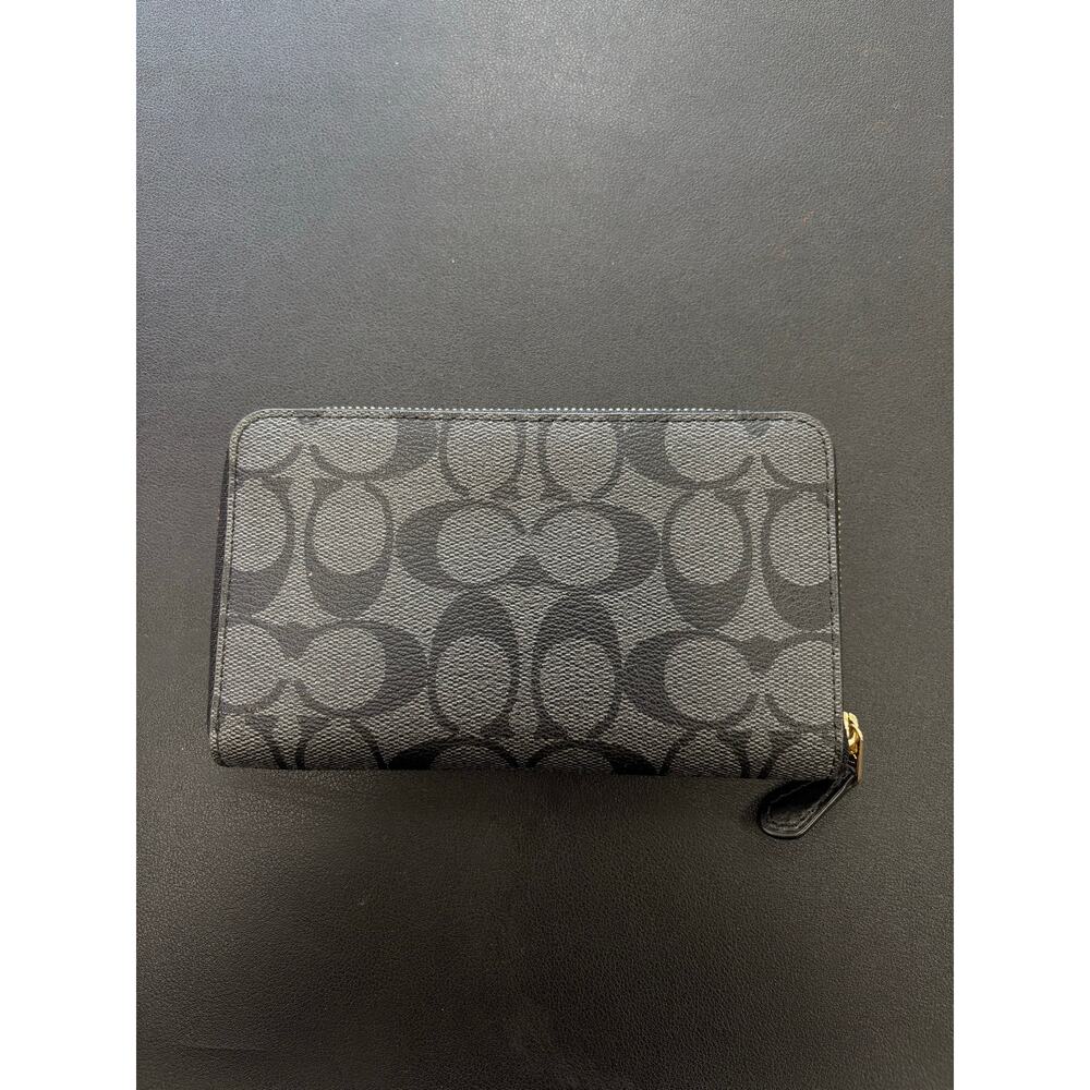 NWT Coach Signature Zip Around Wallet Black Smoke Canvas Leather F88913 Gold - Picture 2 of 5